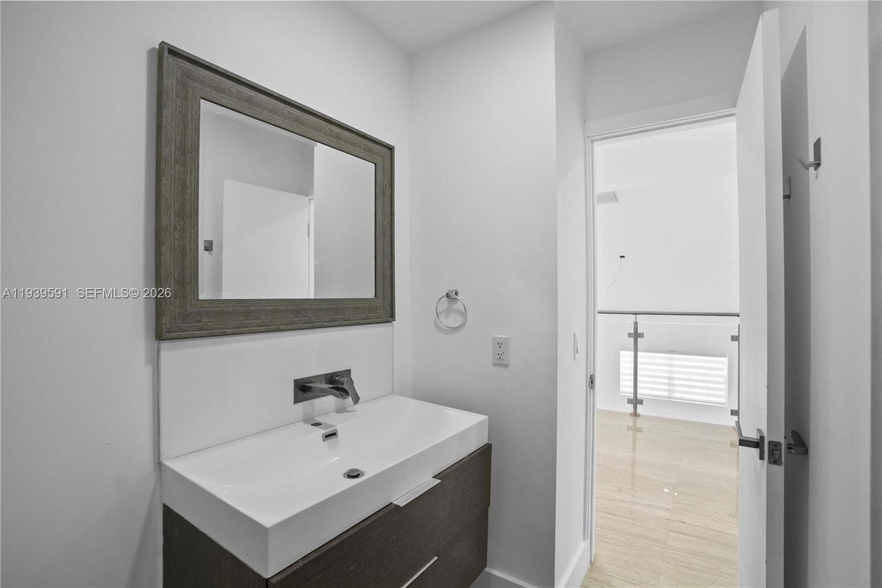Real estate property located at 12894 60th Ter, Miami-dade, Sunset Harbour Sec Vi, Miami, FL