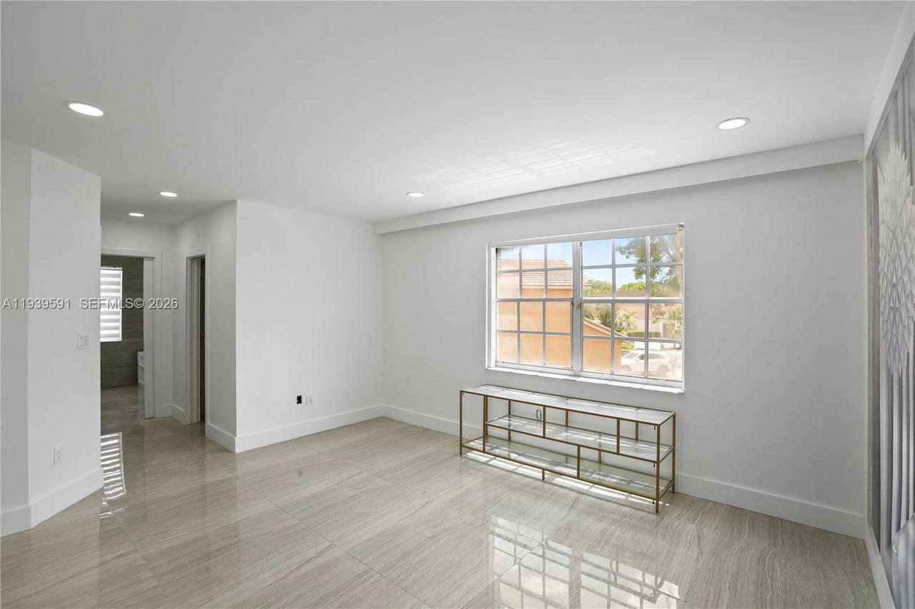 Real estate property located at 12894 60th Ter, Miami-dade, Sunset Harbour Sec Vi, Miami, FL
