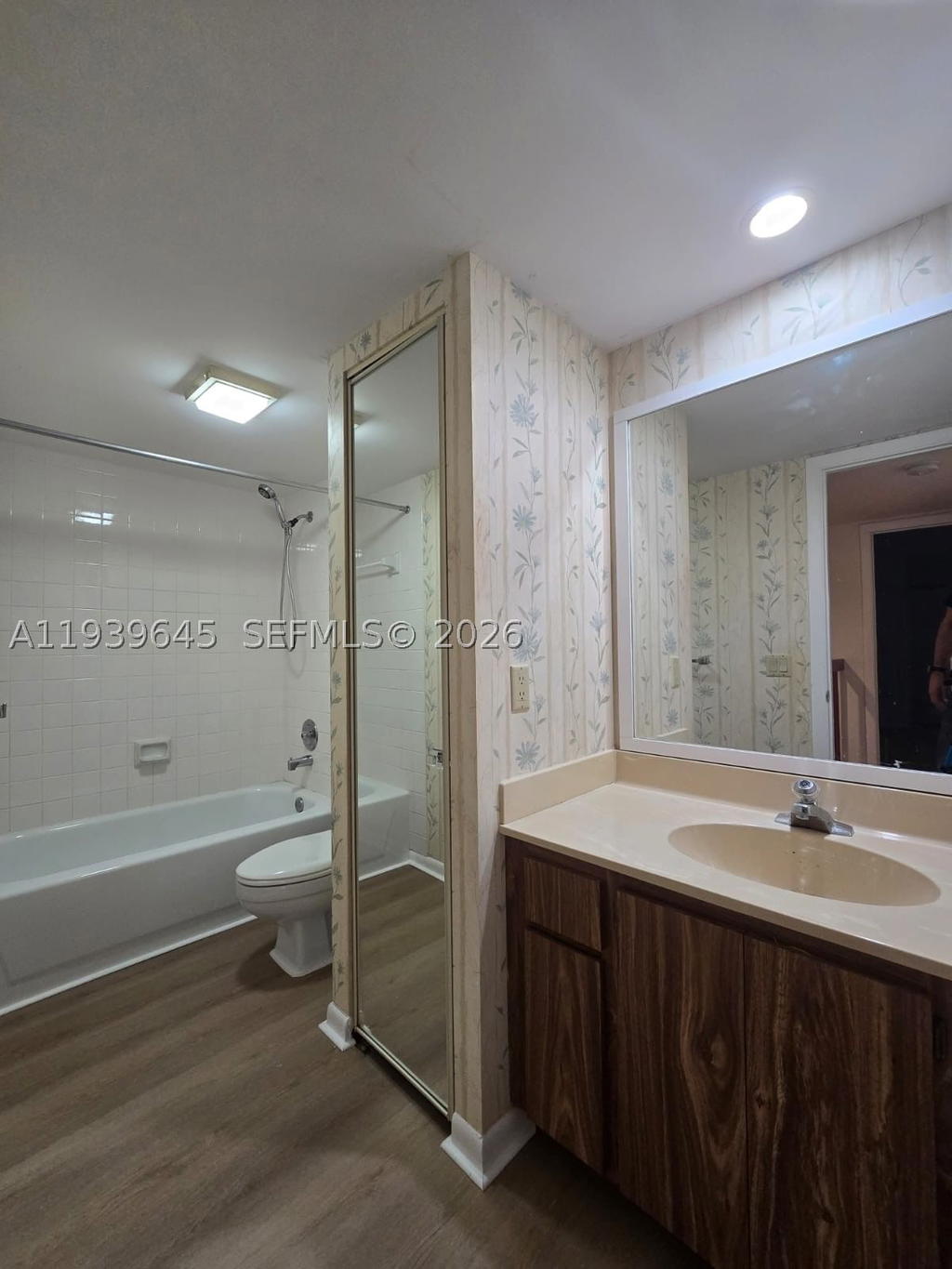 Real estate property located at 629 6th Way, Palm Beach, Village Of Sandalwood Lak, West Palm Beach, FL