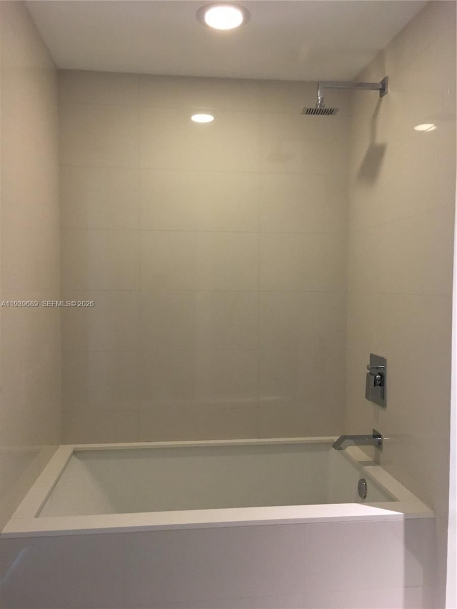Real estate property located at 1300 MIAMI AVE #4303, Miami-dade, Sls Brickell Condo, Miami, FL