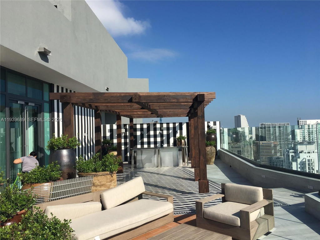 Real estate property located at 1300 MIAMI AVE #4303, Miami-dade, Sls Brickell Condo, Miami, FL