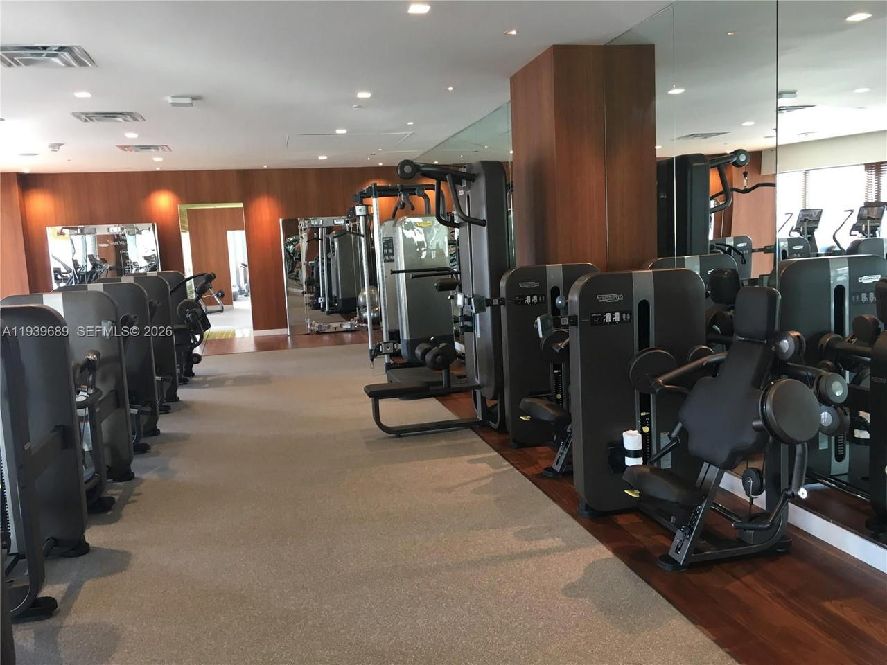 Real estate property located at 1300 MIAMI AVE #4303, Miami-dade, Sls Brickell Condo, Miami, FL