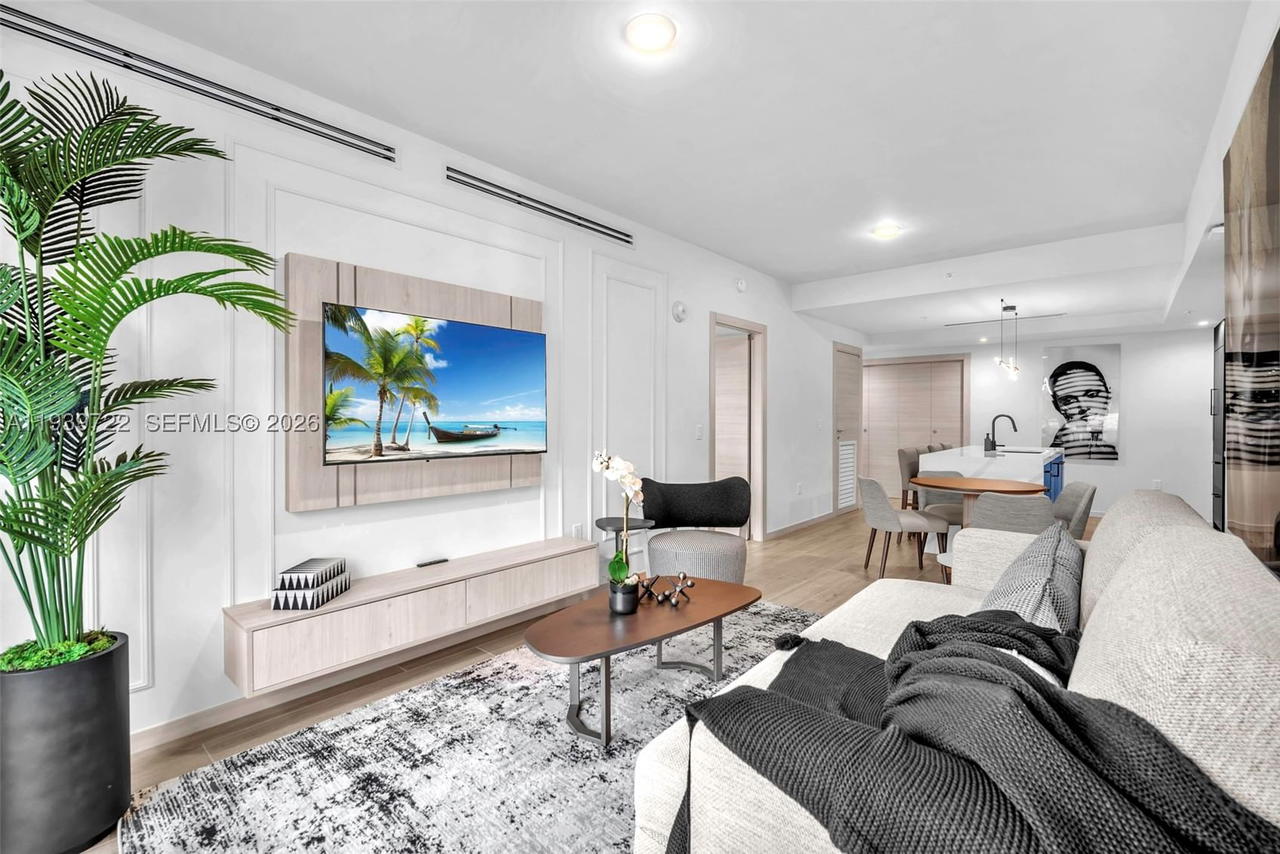 Real estate property located at 4220 Laguna St #505, Miami-dade, Coral Gables Ind Sec, Coral Gables, FL
