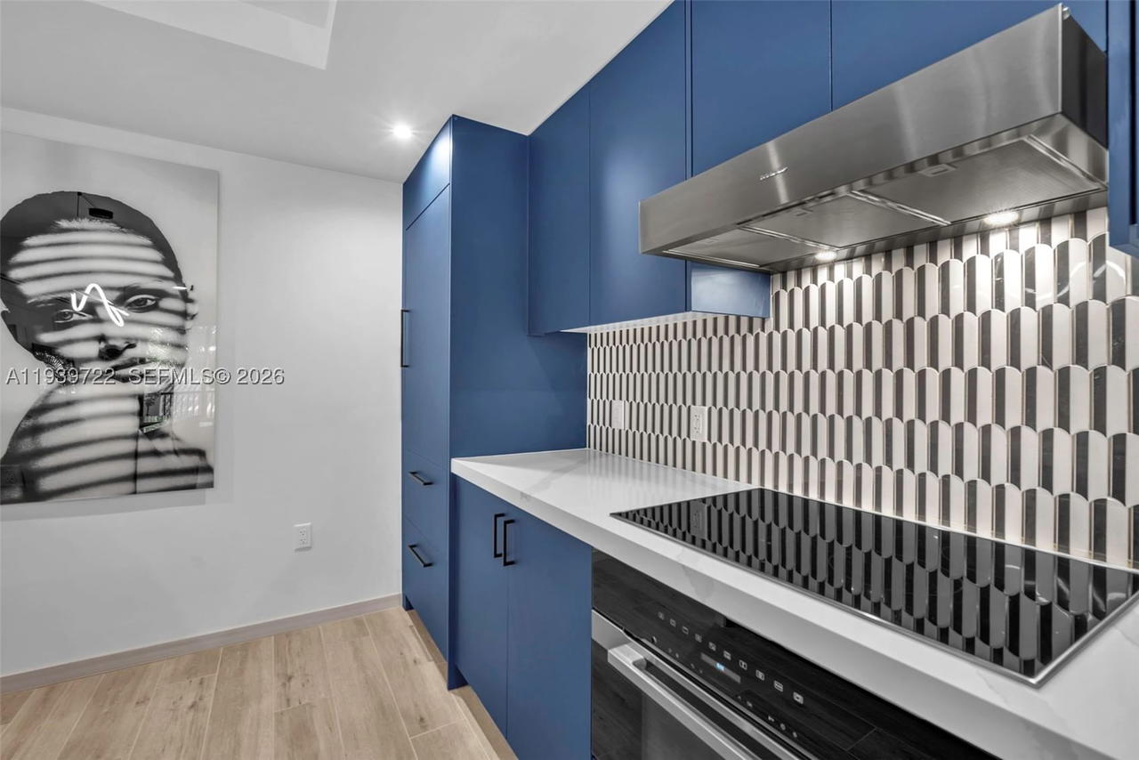 Real estate property located at 4220 Laguna St #505, Miami-dade, Coral Gables Ind Sec, Coral Gables, FL