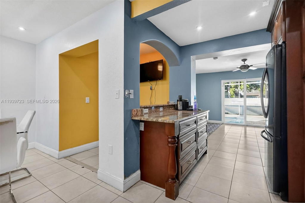 Real estate property located at 2410 Gulfstream Dr, Broward, Miramar Sec 8, Miramar, FL
