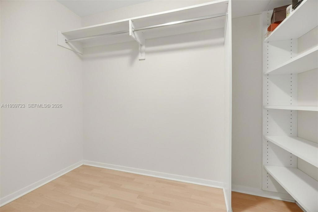 Real estate property located at 2410 Gulfstream Dr, Broward, Miramar Sec 8, Miramar, FL