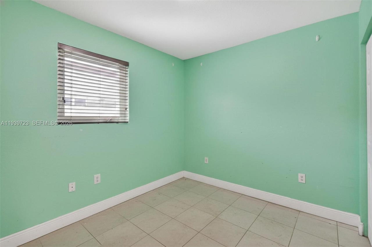 Real estate property located at 2410 Gulfstream Dr, Broward, Miramar Sec 8, Miramar, FL