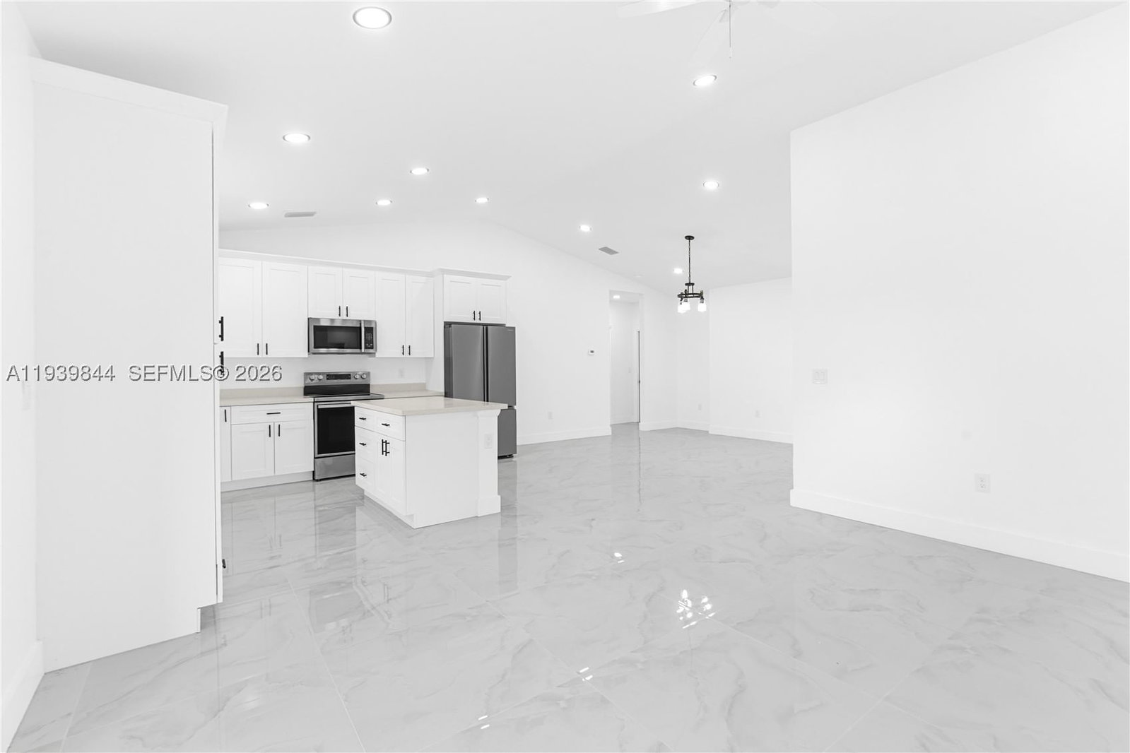 Real estate property located at 3117 64th W, Lee, Lehigh Acres, Lehigh Acres, FL