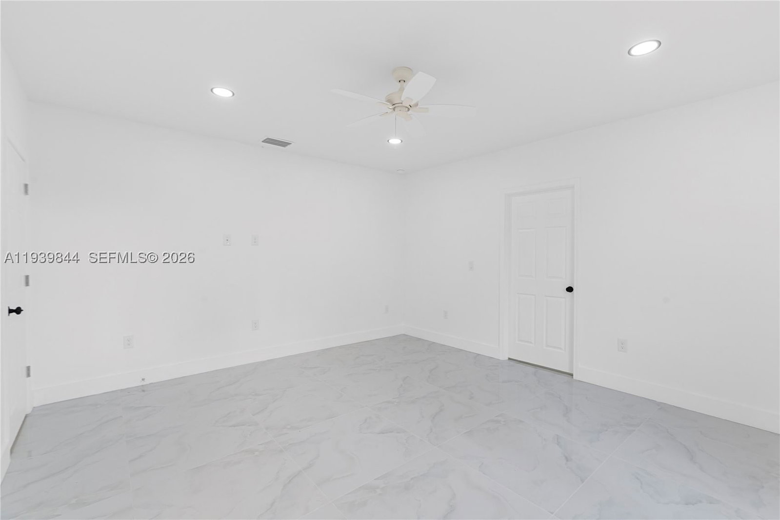 Real estate property located at 3117 64th W, Lee, Lehigh Acres, Lehigh Acres, FL