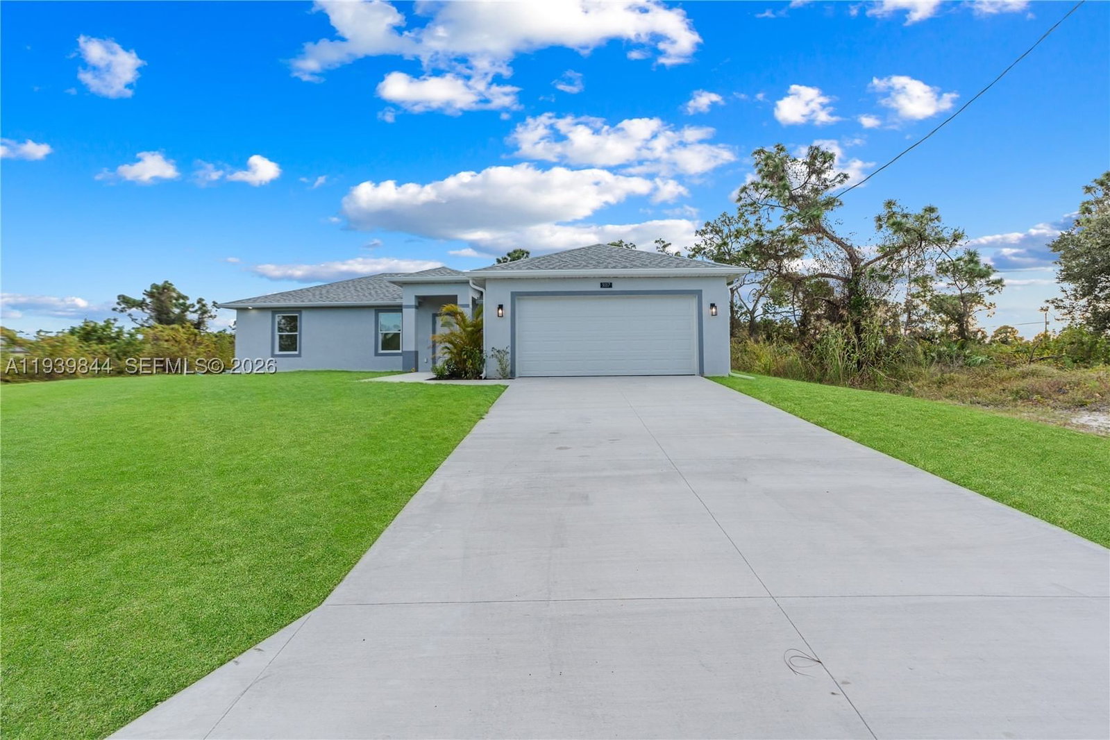Real estate property located at 3117 64th W, Lee, Lehigh Acres, Lehigh Acres, FL
