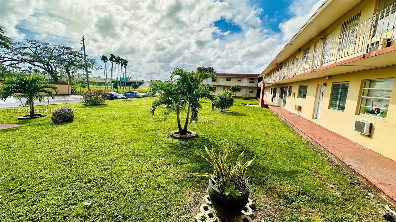 Real estate property located at 2651 13th St #41, Miami-dade, Wildwood River Villas Con, Miami, FL