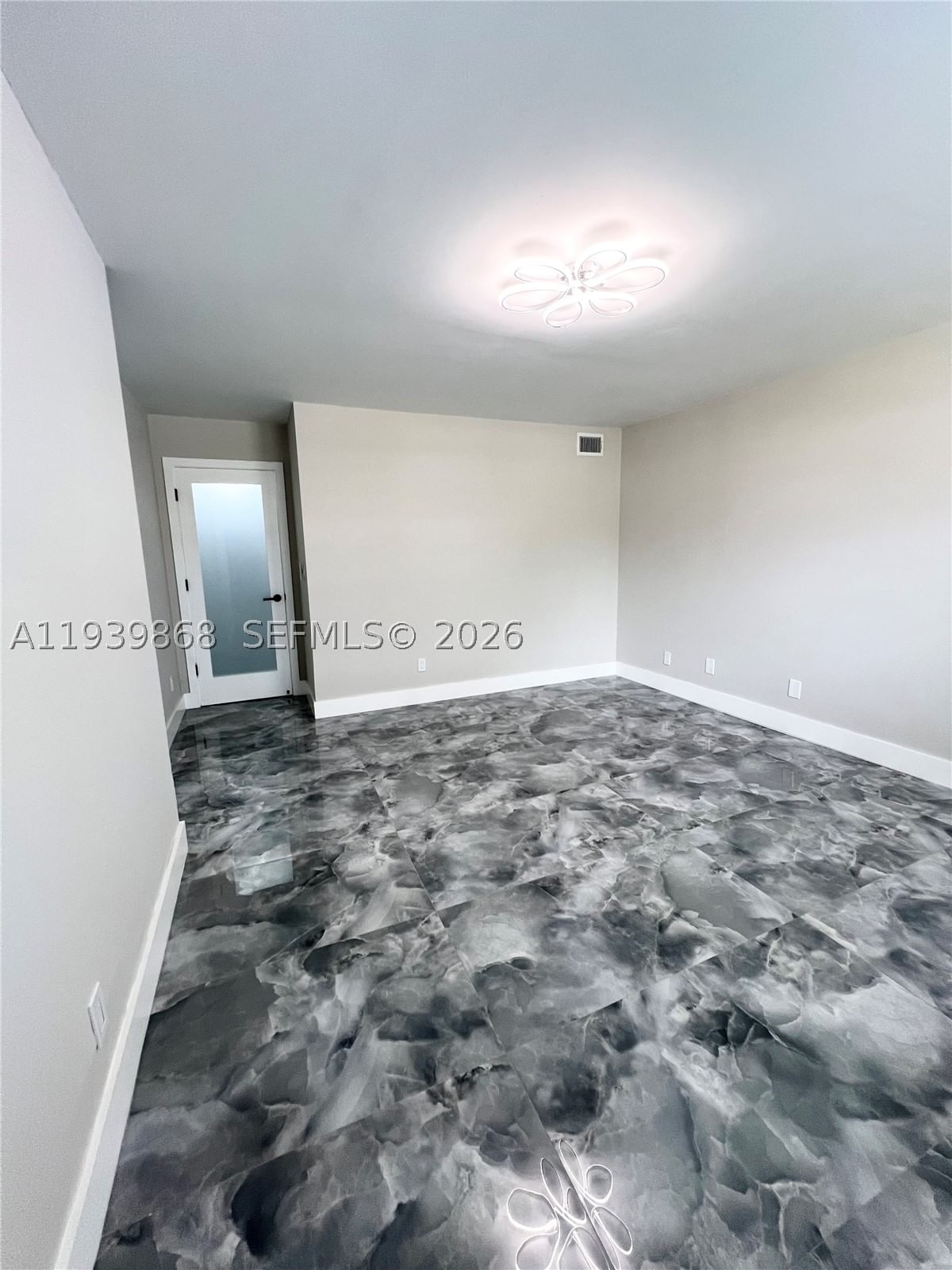 Real estate property located at 4930 Sabal Palm Blvd #206, Broward, Lakes Of Carriage Hills, Tamarac, FL
