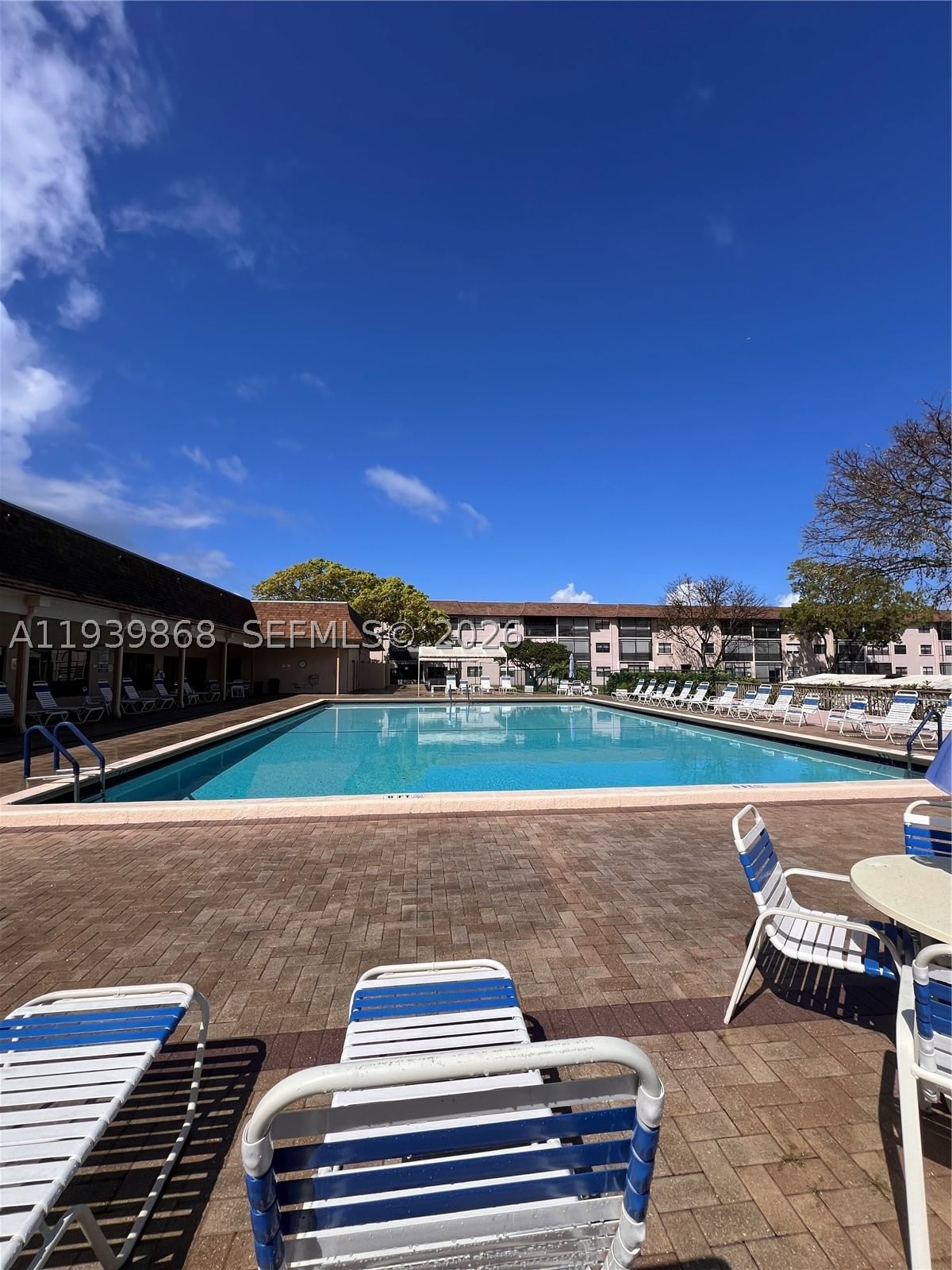 Real estate property located at 4930 Sabal Palm Blvd #206, Broward, Lakes Of Carriage Hills, Tamarac, FL