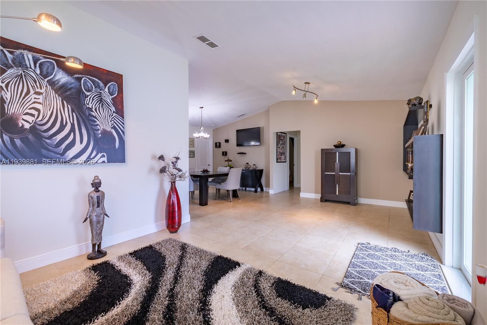 Real estate property located at 14766 81st St, Miami-dade, Kendale Royal Amend, Miami, FL