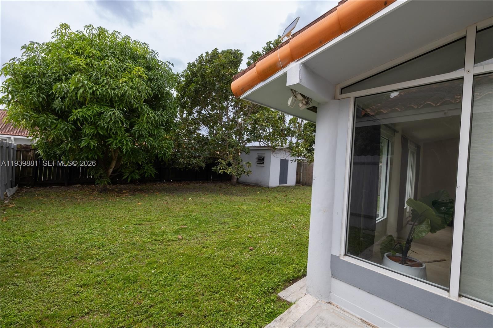 Real estate property located at 14766 81st St, Miami-dade, Kendale Royal Amend, Miami, FL