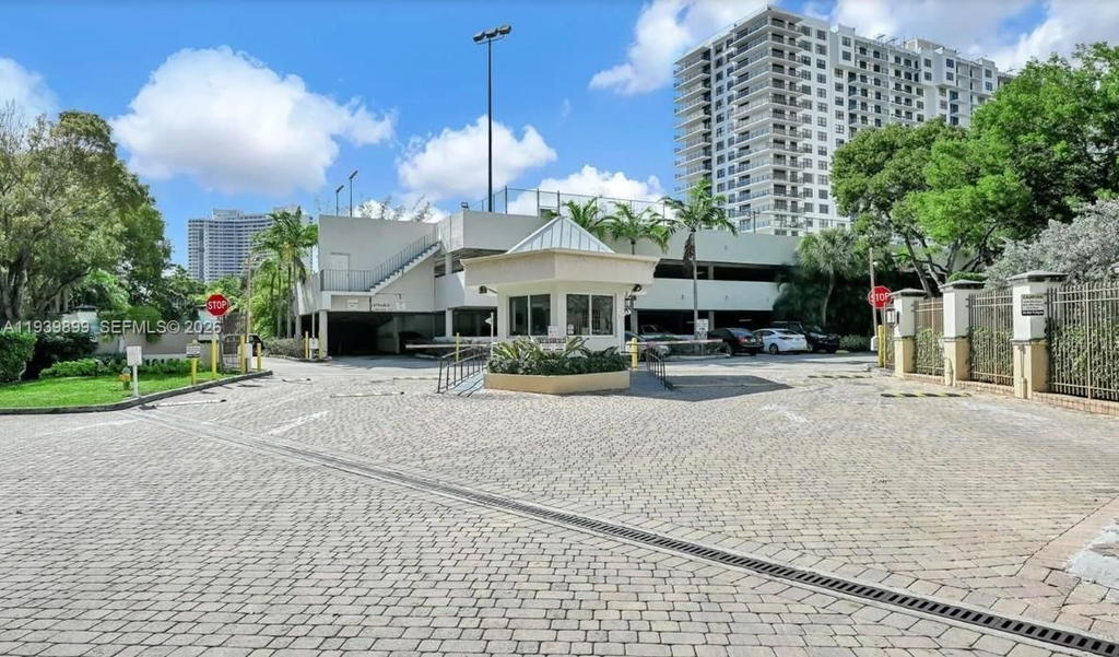 Real estate property located at 18151 31st Ct #307, Miami-dade, The Clipper At Bisc Cove, Aventura, FL