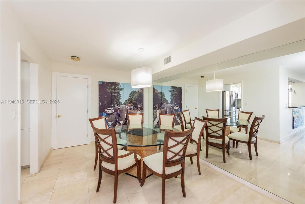 Real estate property located at 4000 Towerside Ter #805, Miami-dade, The Towers Of Quayside, Miami, FL