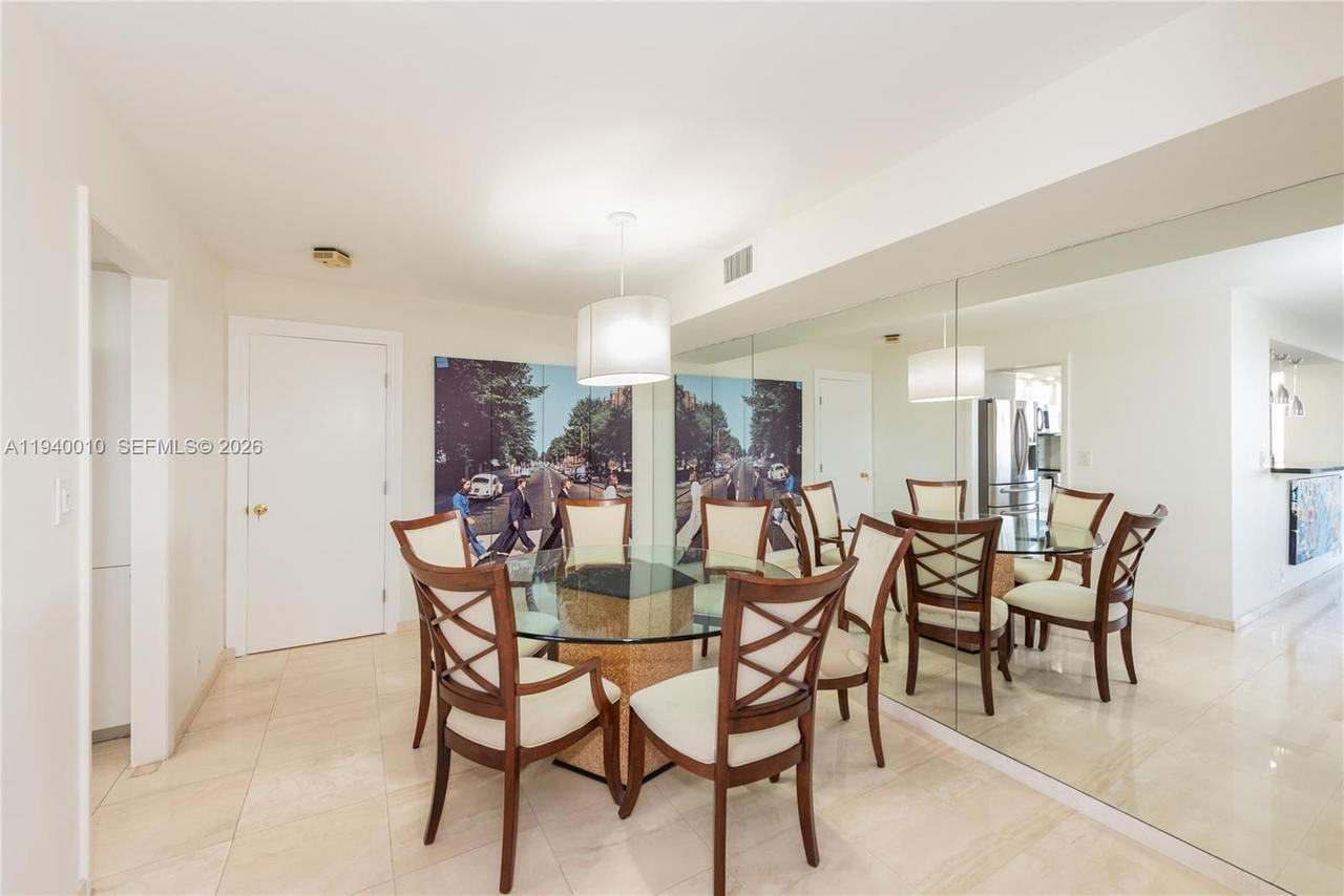 Real estate property located at 4000 Towerside Ter #805, Miami-dade, The Towers Of Quayside, Miami, FL