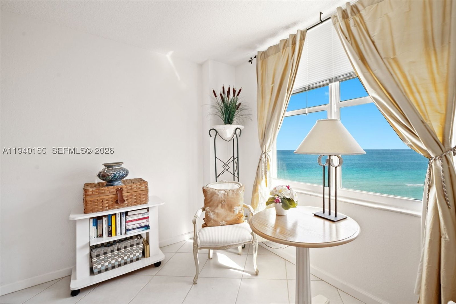 Real estate property located at 3725 Ocean Dr #1214, Broward, Sea Air Towers Condo, Hollywood, FL