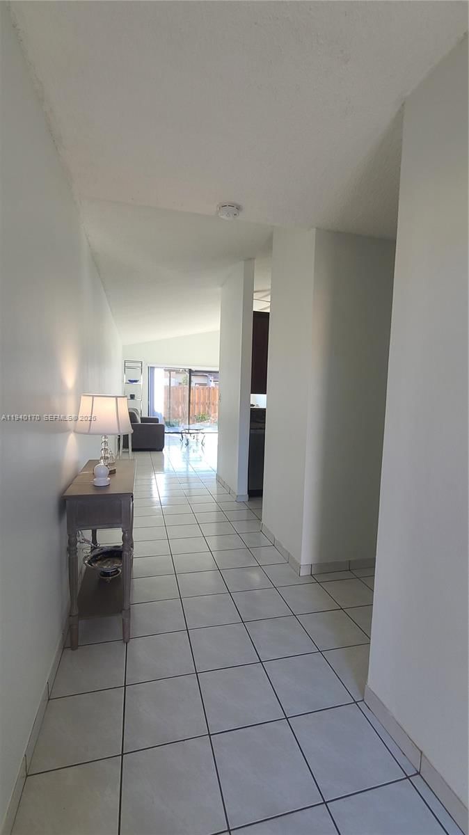 Real estate property located at 1340 135th Ct, Miami-dade, Tamiami Lakes Townhomes S, Miami, FL