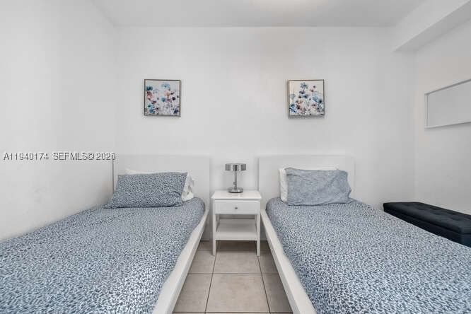 Real estate property located at 5601 Collins Ave #825, Miami-dade, The Pavilion Condo, Miami Beach, FL