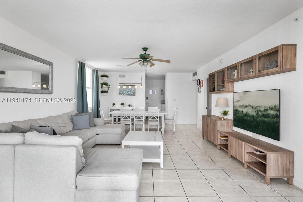 Real estate property located at 5601 Collins Ave #825, Miami-dade, The Pavilion Condo, Miami Beach, FL