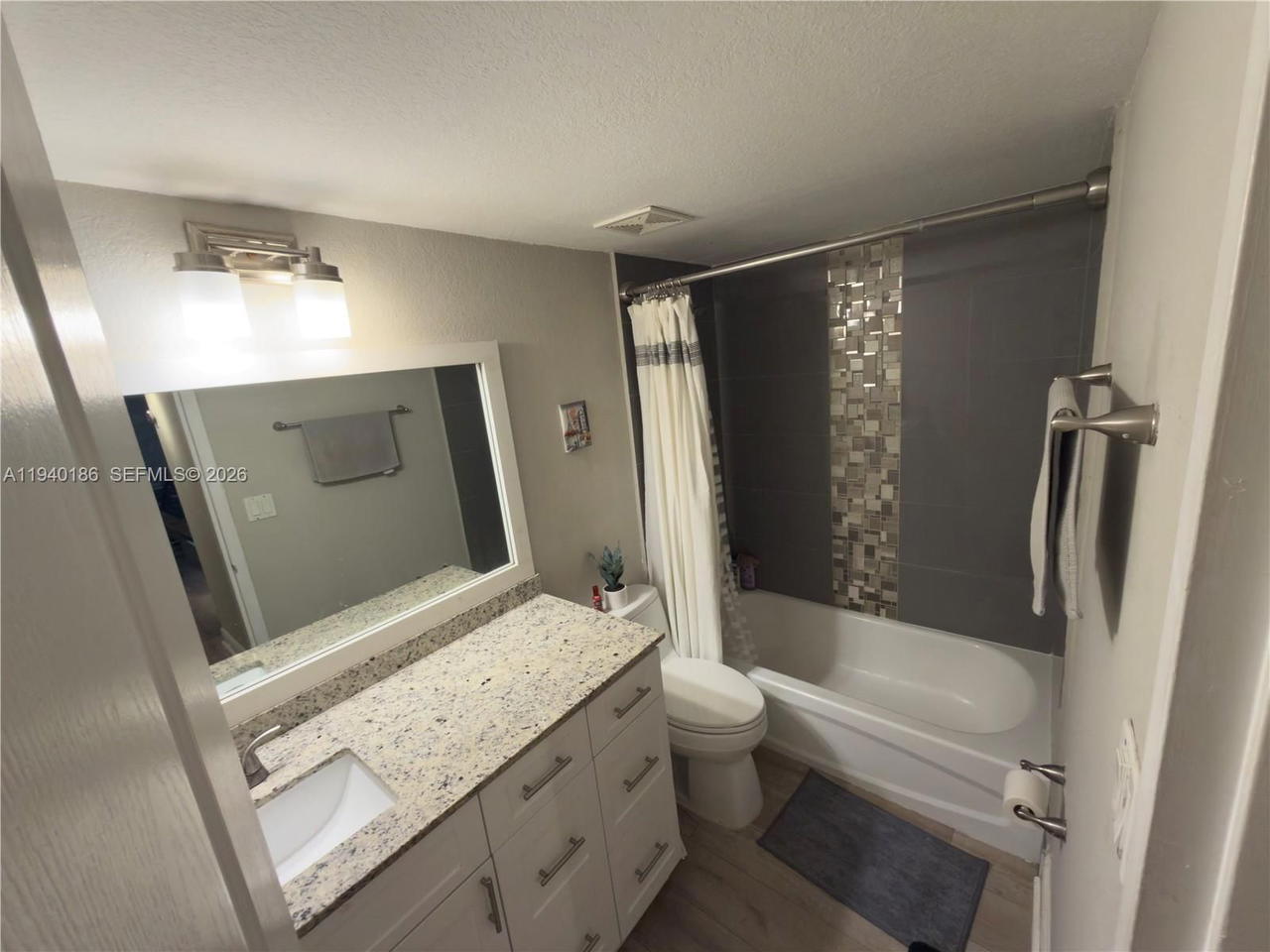 Real estate property located at 4810 79th Ave #206, Miami-dade, Doral Gardens Ii Condo, Doral, FL