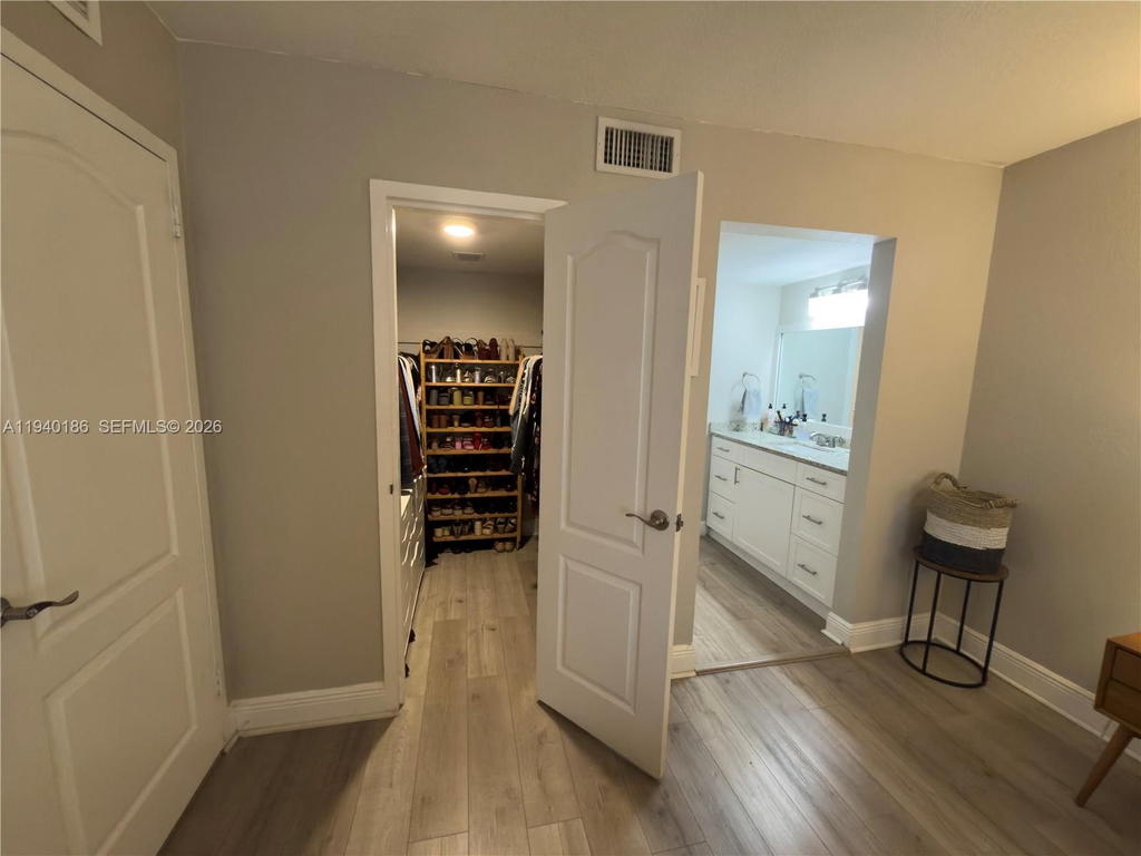 Real estate property located at 4810 79th Ave #206, Miami-dade, Doral Gardens Ii Condo, Doral, FL