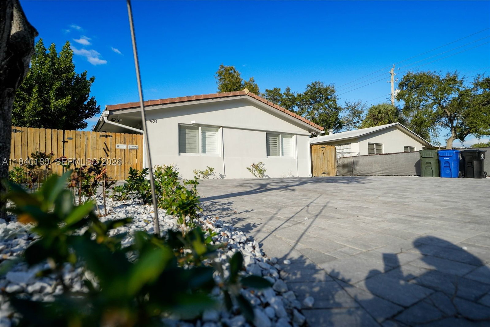 Real estate property located at 421 14th Ct, Broward, Croissant Springs, Fort Lauderdale, FL