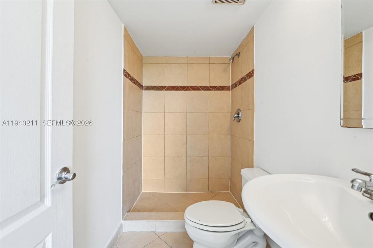 Real estate property located at 1740 N River Dr #614, Miami-dade, Serenity On The River Con, Miami, FL