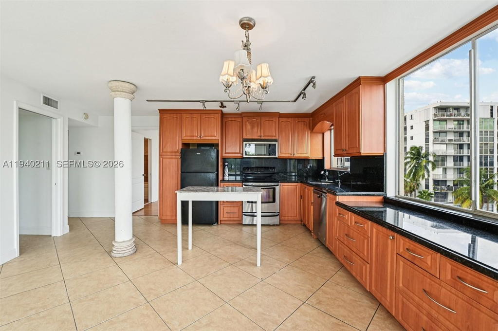 Real estate property located at 1740 N River Dr #614, Miami-dade, Serenity On The River Con, Miami, FL