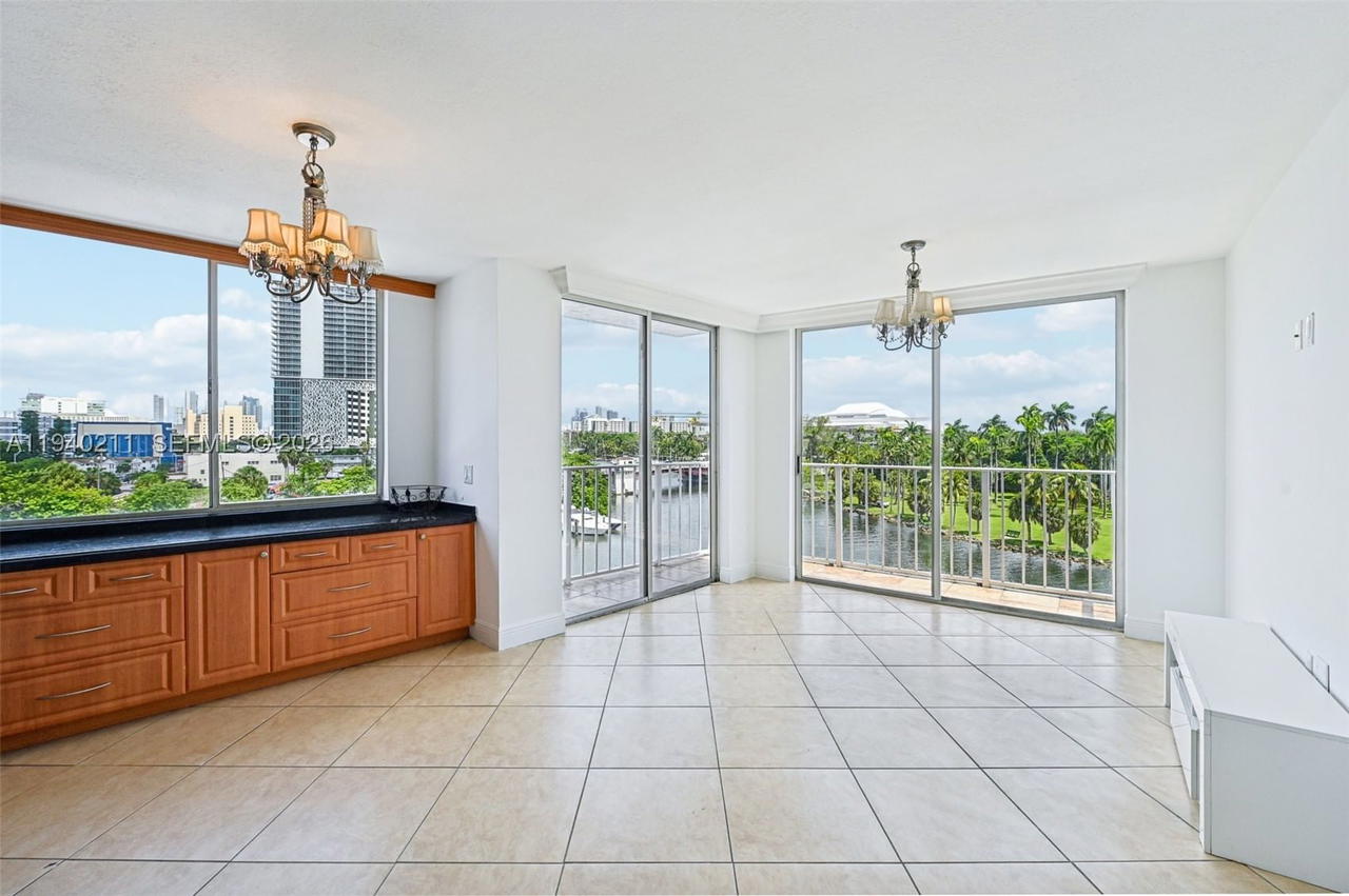 Real estate property located at 1740 N River Dr #614, Miami-dade, Serenity On The River Con, Miami, FL