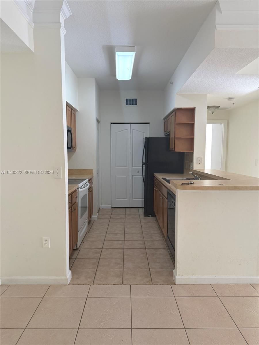 Real estate property located at 9857 Baywinds Dr #9111, Palm Beach, Mezzano Condo, West Palm Beach, FL