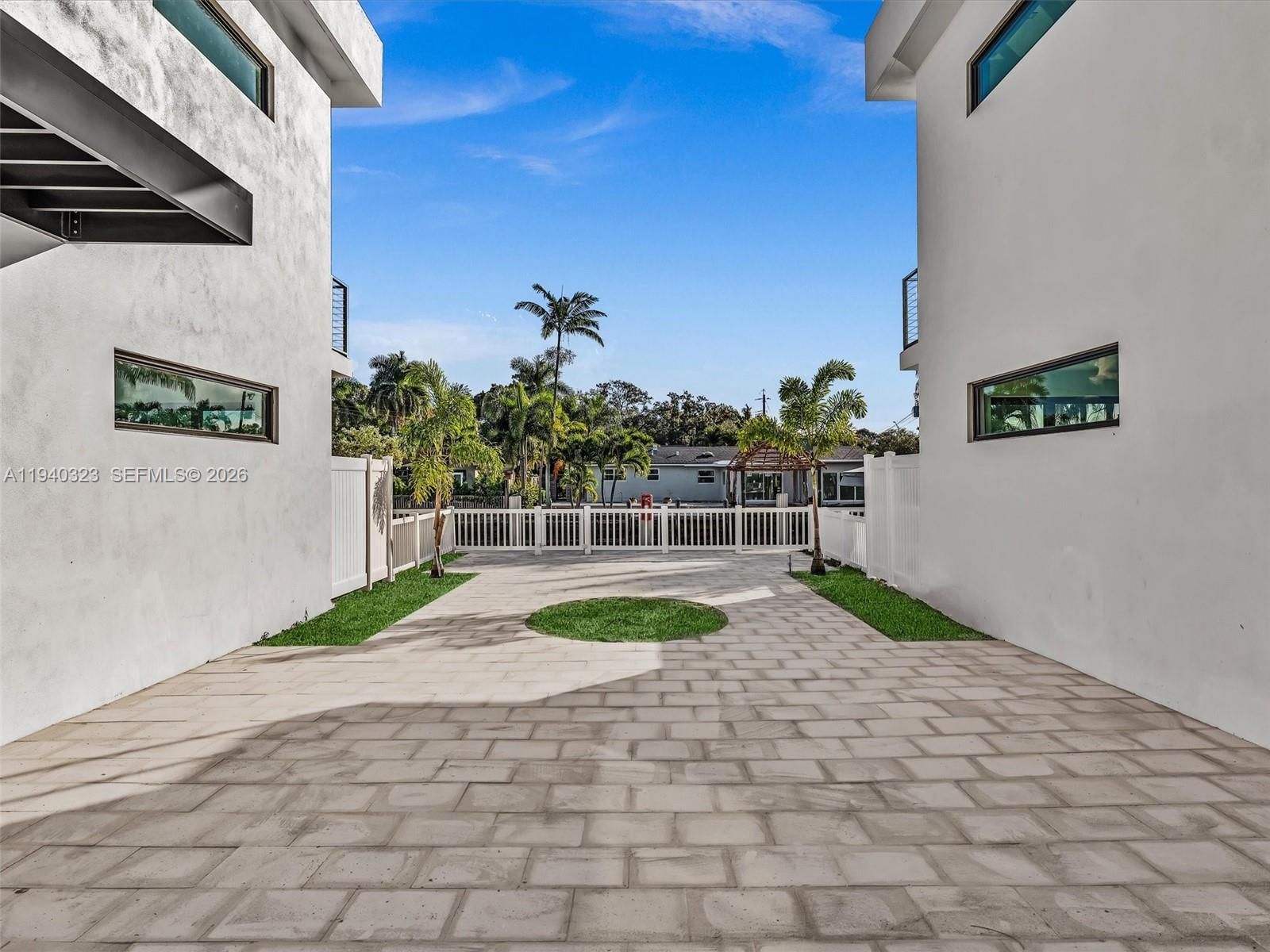 Real estate property located at 4640 32nd Ave D1, Broward, H20 Dania Beach, Dania Beach, FL