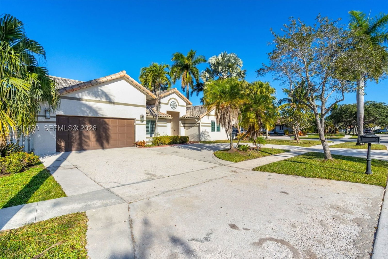 Real estate property located at 1092 162nd Ave, Broward, Westfork I Plat, Pembroke Pines, FL