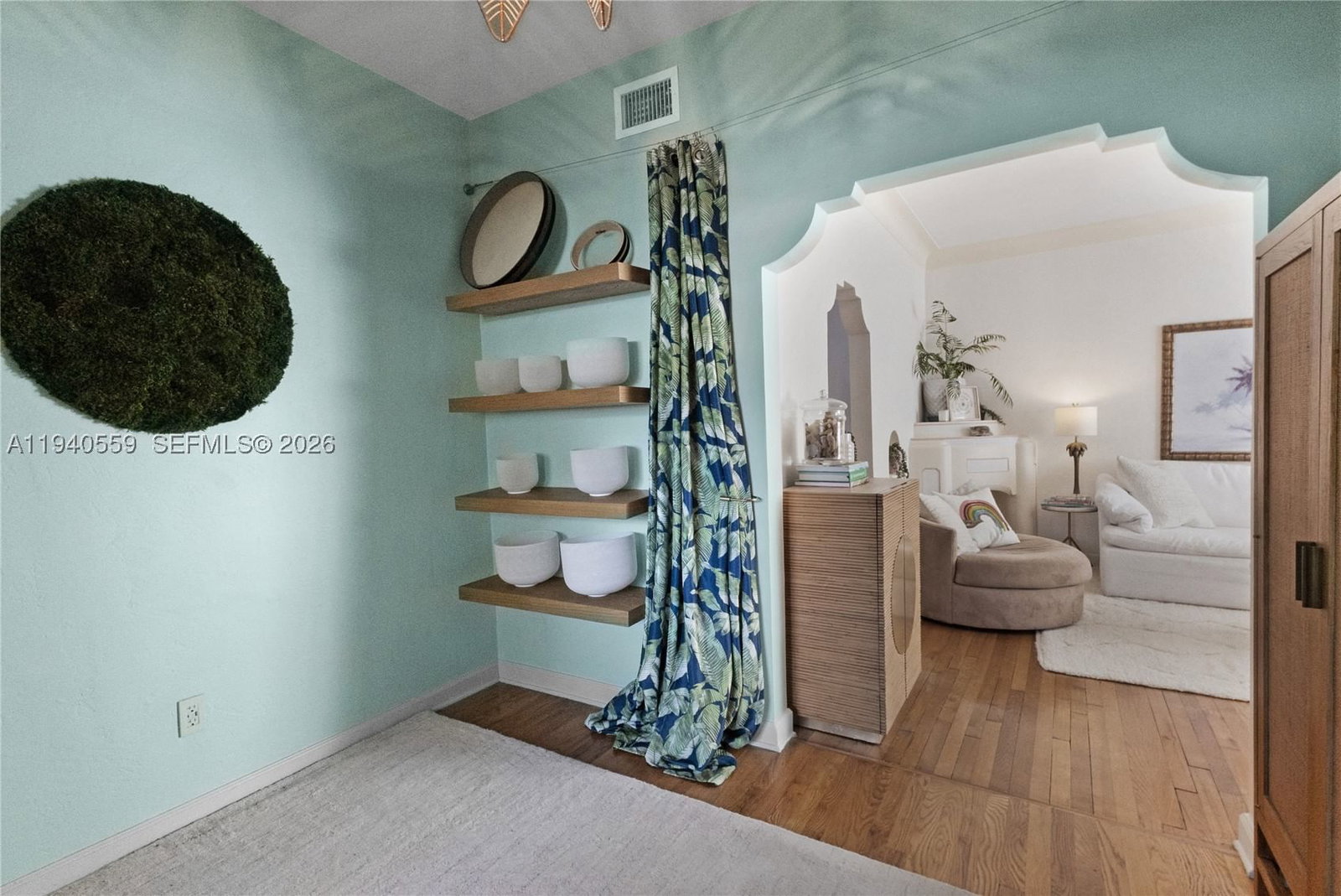 Real estate property located at 826 Euclid Ave #11, Miami-dade, Decolux Condo, Miami Beach, FL