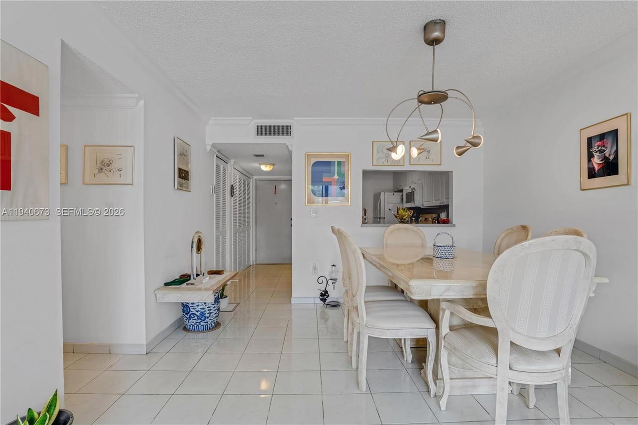 Real estate property located at 7801 Abbott Ave #302, Miami-dade, Frances Condo Apts, Miami Beach, FL