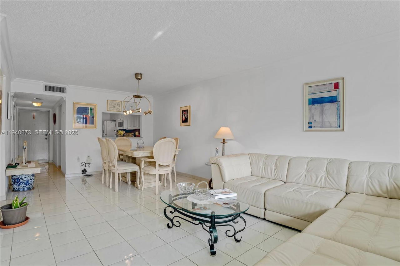 Real estate property located at 7801 Abbott Ave #302, Miami-dade, Frances Condo Apts, Miami Beach, FL