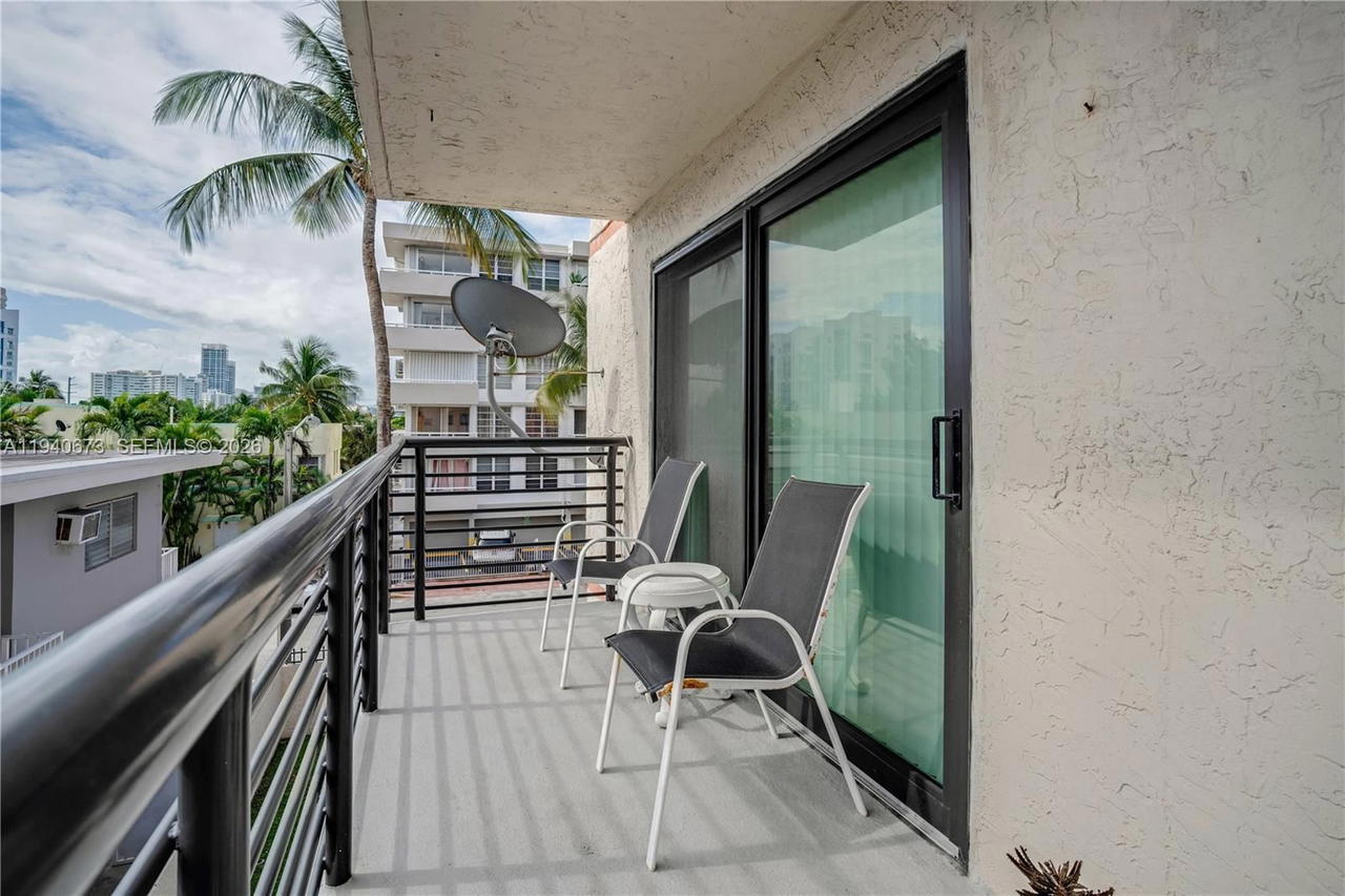 Real estate property located at 7801 Abbott Ave #302, Miami-dade, Frances Condo Apts, Miami Beach, FL