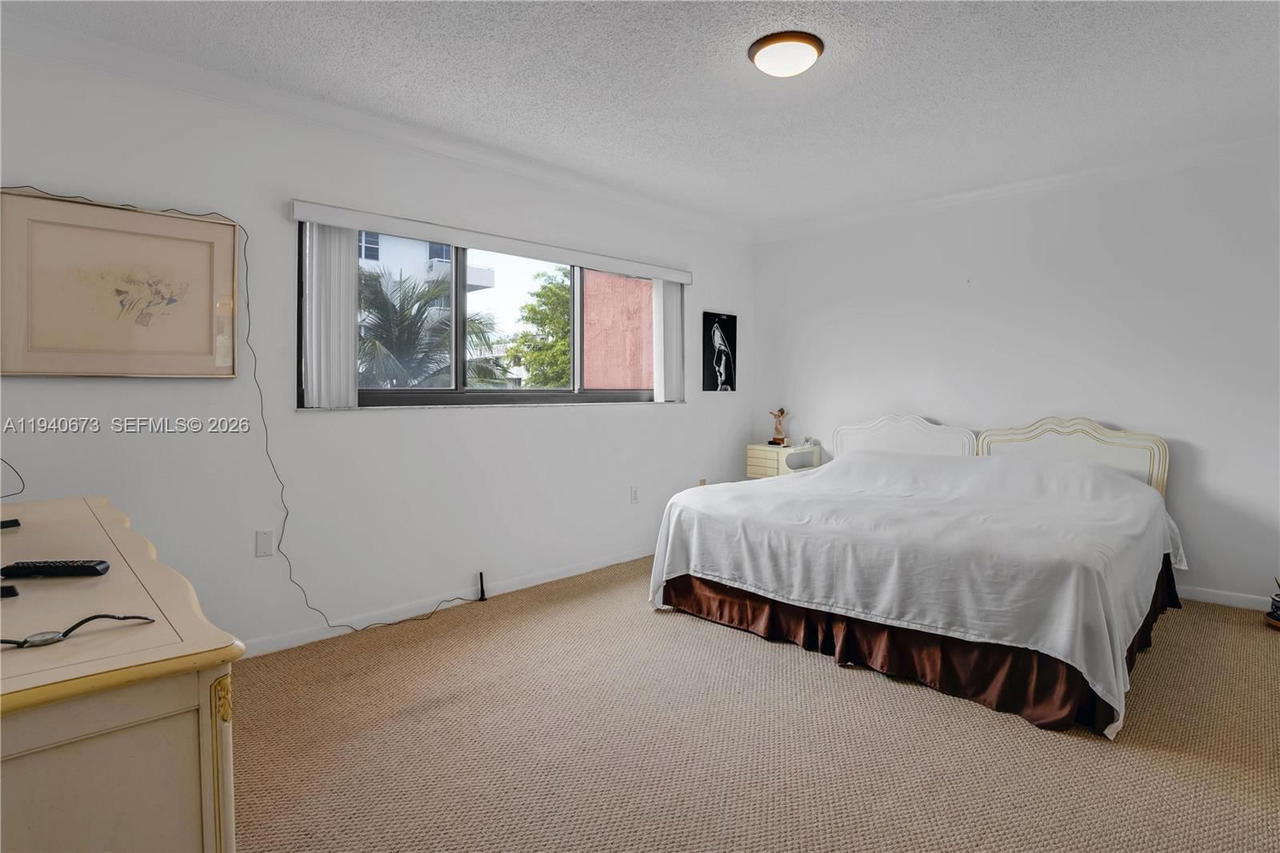 Real estate property located at 7801 Abbott Ave #302, Miami-dade, Frances Condo Apts, Miami Beach, FL