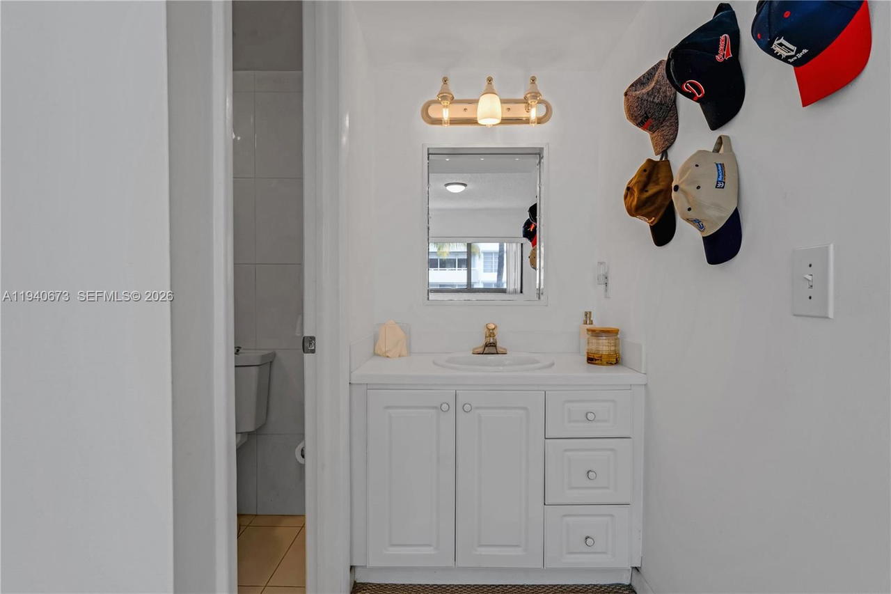 Real estate property located at 7801 Abbott Ave #302, Miami-dade, Frances Condo Apts, Miami Beach, FL