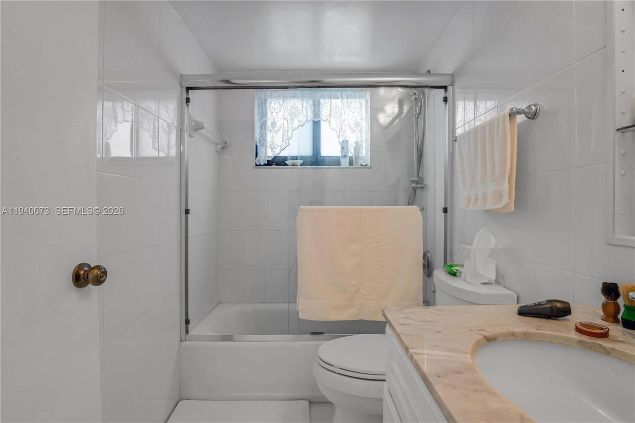 Real estate property located at 7801 Abbott Ave #302, Miami-dade, Frances Condo Apts, Miami Beach, FL