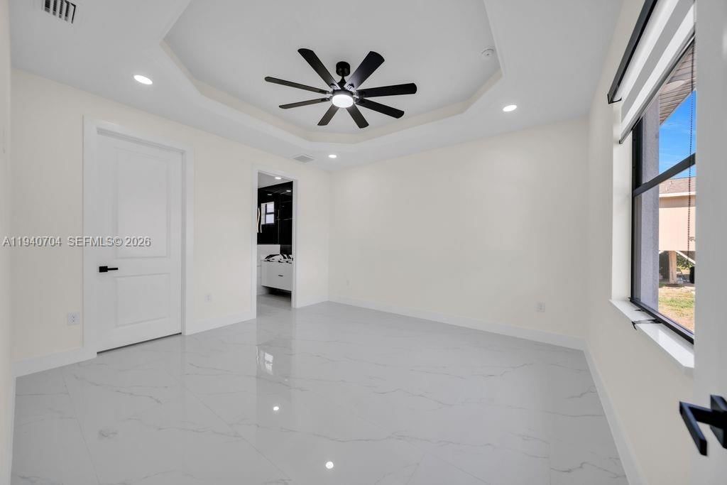 Real estate property located at 53 Xelda Ave S, Lee, Lehigh Acres, Lehigh Acres, FL