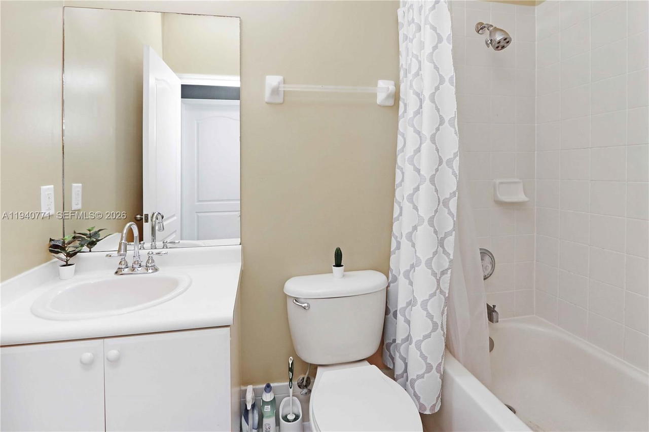 Real estate property located at 14973 8th Ter, Miami-dade, Grand Lakes Phase I, Miami, FL