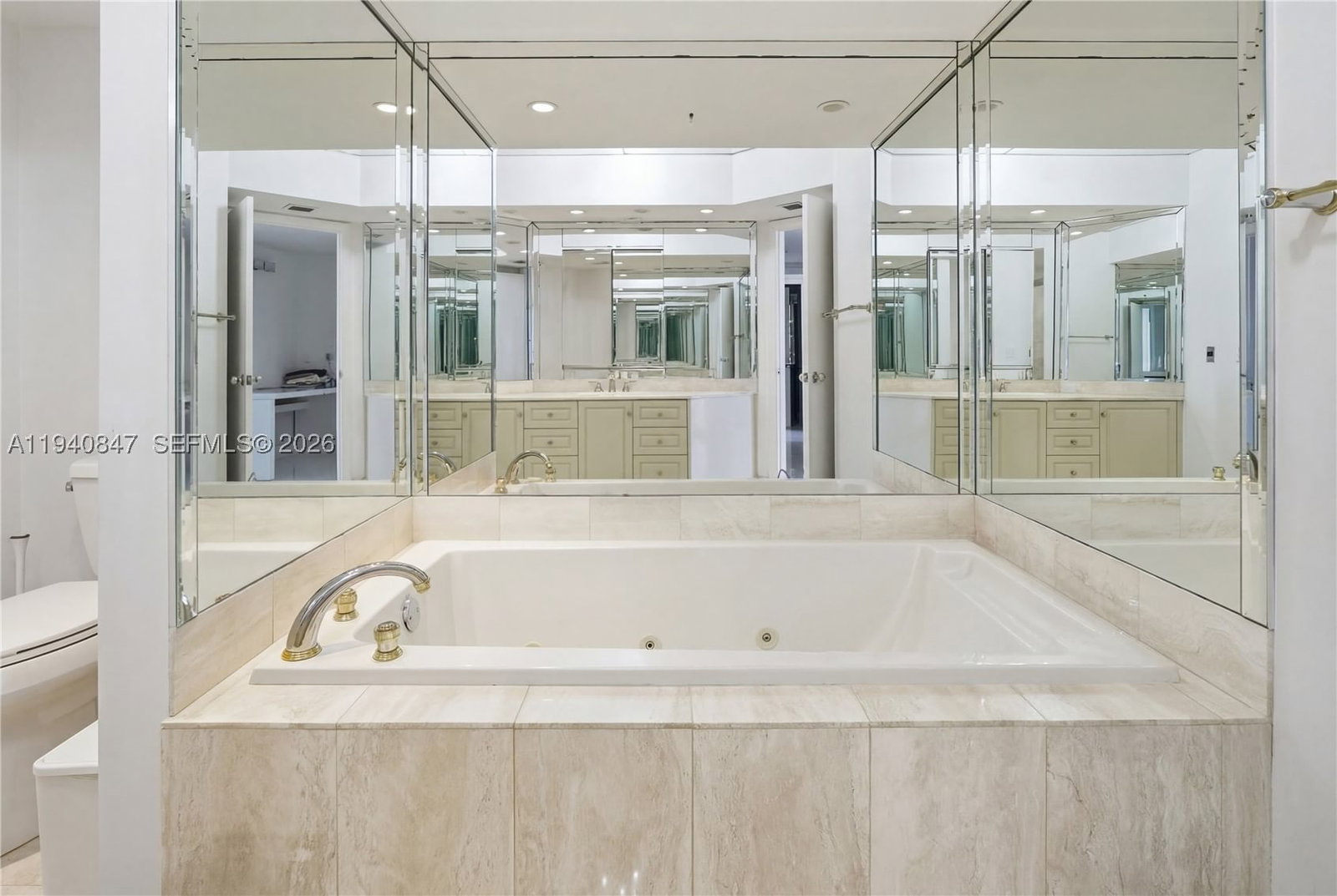 Real estate property located at 1000 Island Blvd #2806, Miami-dade, 1000 Isl Blvd Williams Is, Aventura, FL