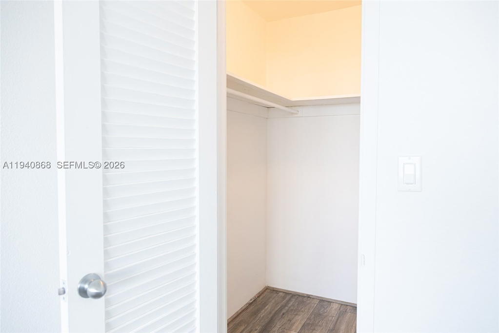 Real estate property located at 1200 West Ave #708, Miami-dade, Mirador 1200 Condo, Miami Beach, FL