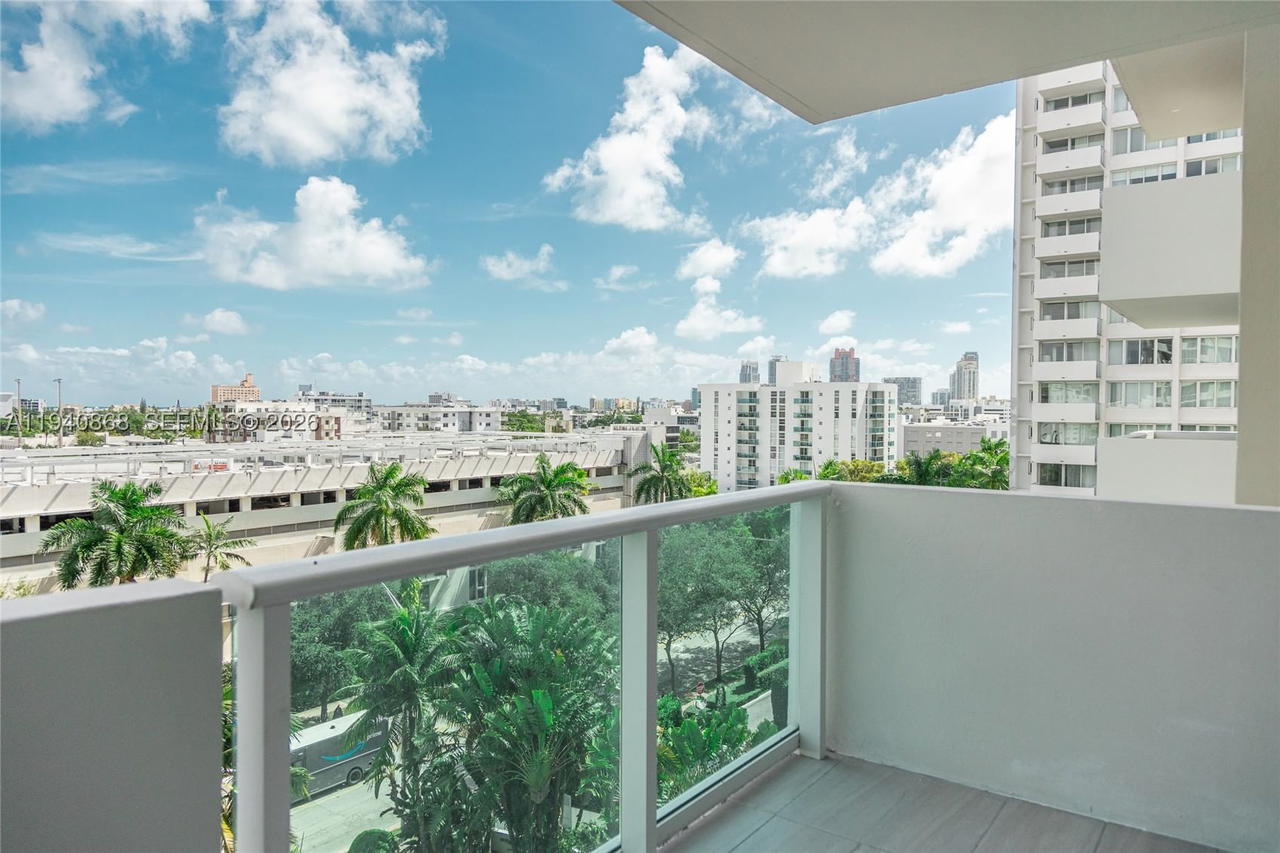 Real estate property located at 1200 West Ave #708, Miami-dade, Mirador 1200 Condo, Miami Beach, FL