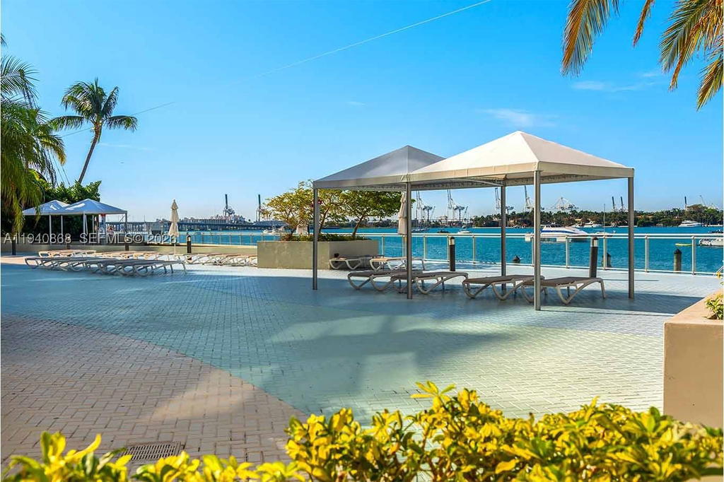 Real estate property located at 1200 West Ave #708, Miami-dade, Mirador 1200 Condo, Miami Beach, FL