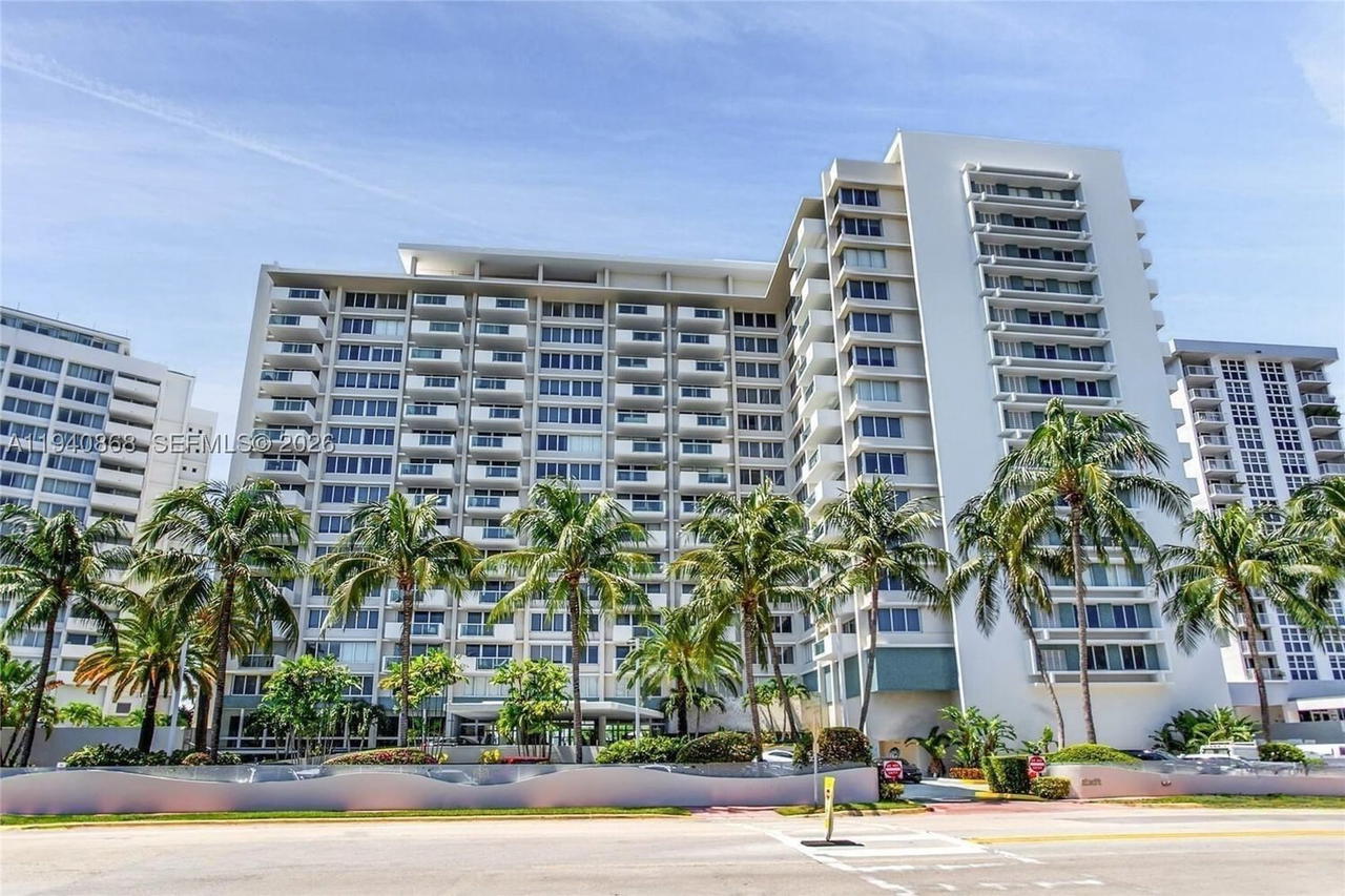 Real estate property located at 1200 West Ave #708, Miami-dade, Mirador 1200 Condo, Miami Beach, FL