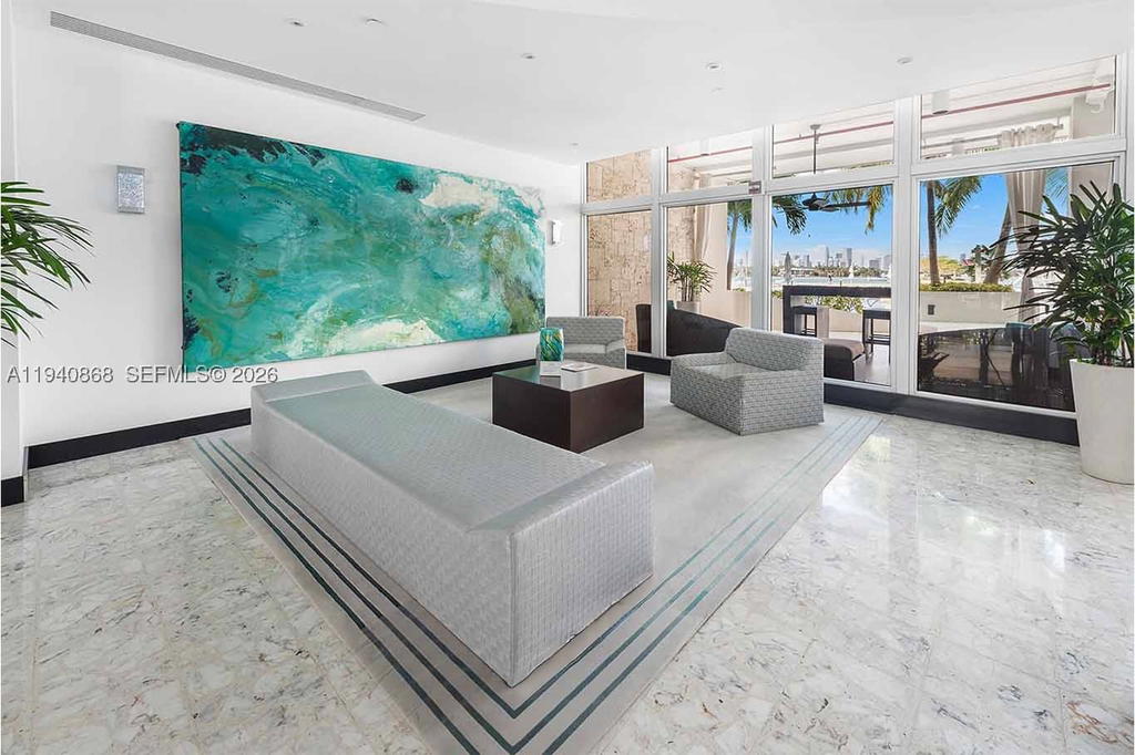 Real estate property located at 1200 West Ave #708, Miami-dade, Mirador 1200 Condo, Miami Beach, FL